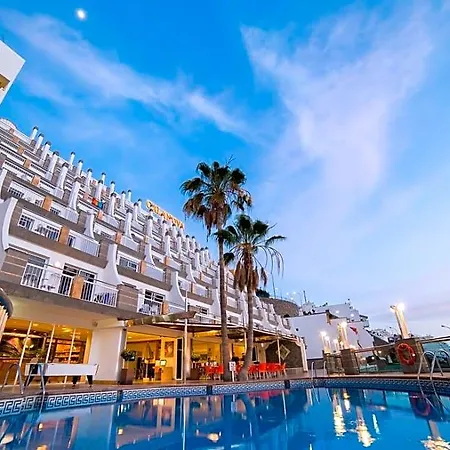 Cala Nova Hotel